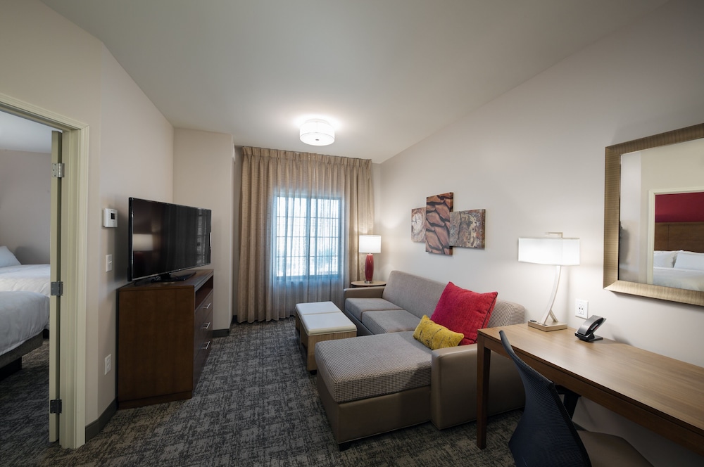 Staybridge Suites Phoenix Biltmore Area by IHG - photo 7