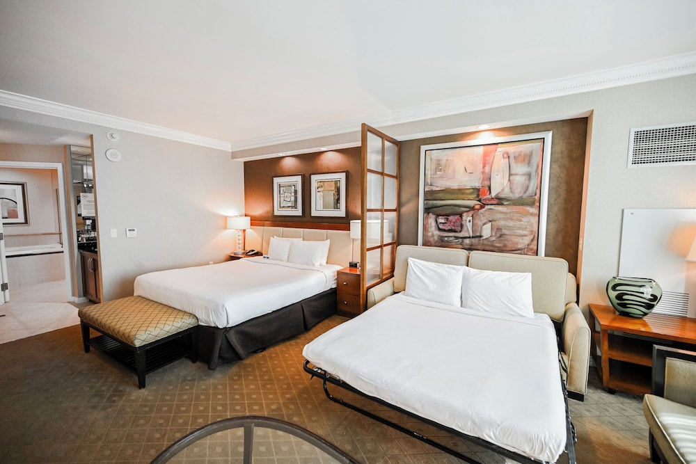 StripViewSuites at Signature - photo 39