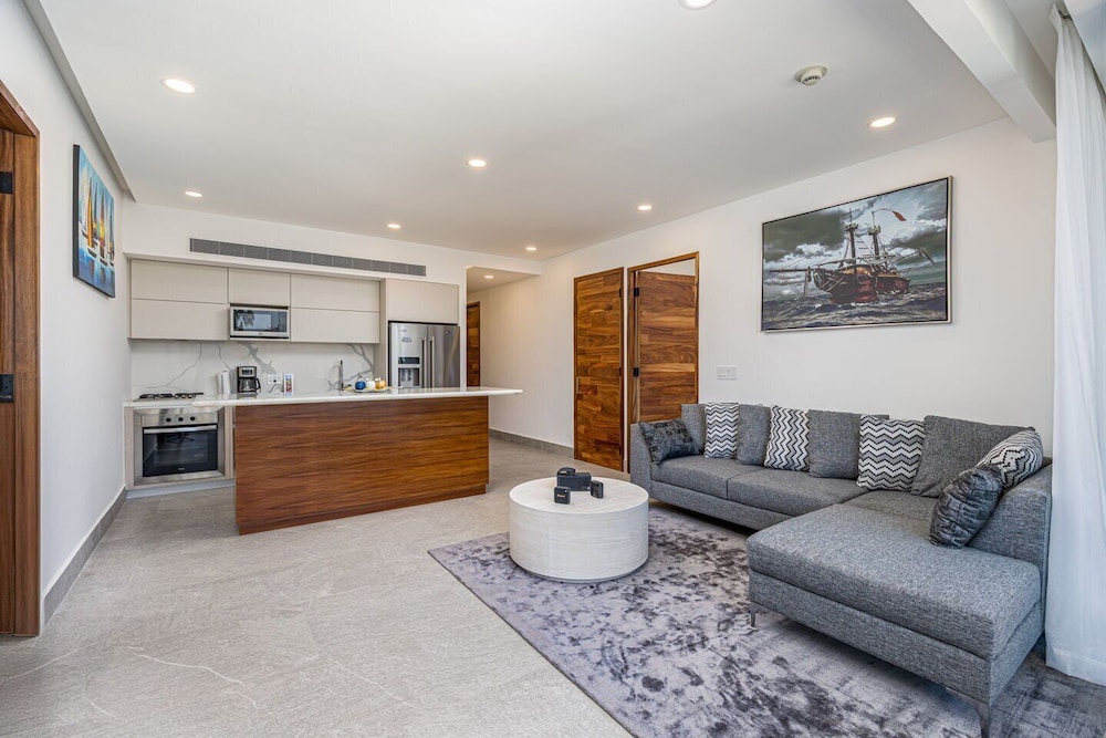 Udara Udara 2K in Bucerias, Mexico