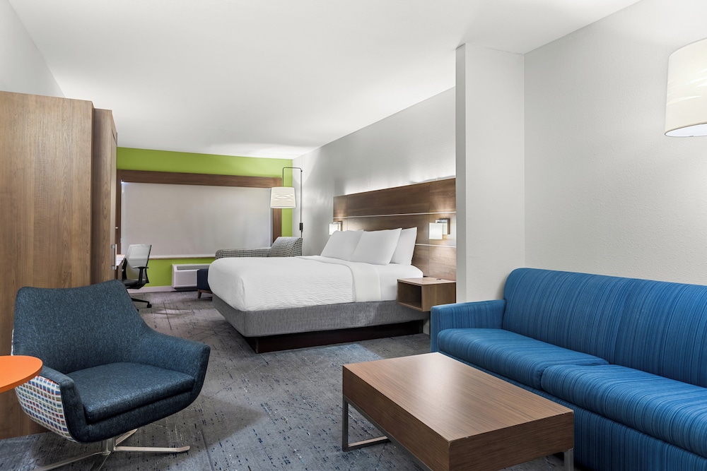 Holiday Inn Express and Suites Savannah Midtown by IHG - photo 9