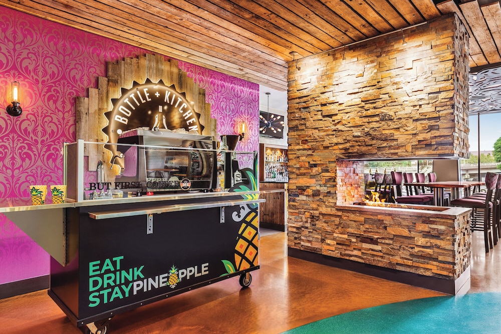 Staypineapple Hotel Rose Downtown Portland - photo 46