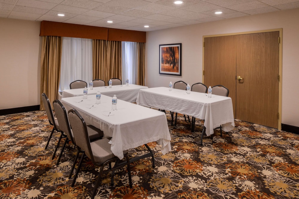 Hampton Inn Elkhart IN - photo 24