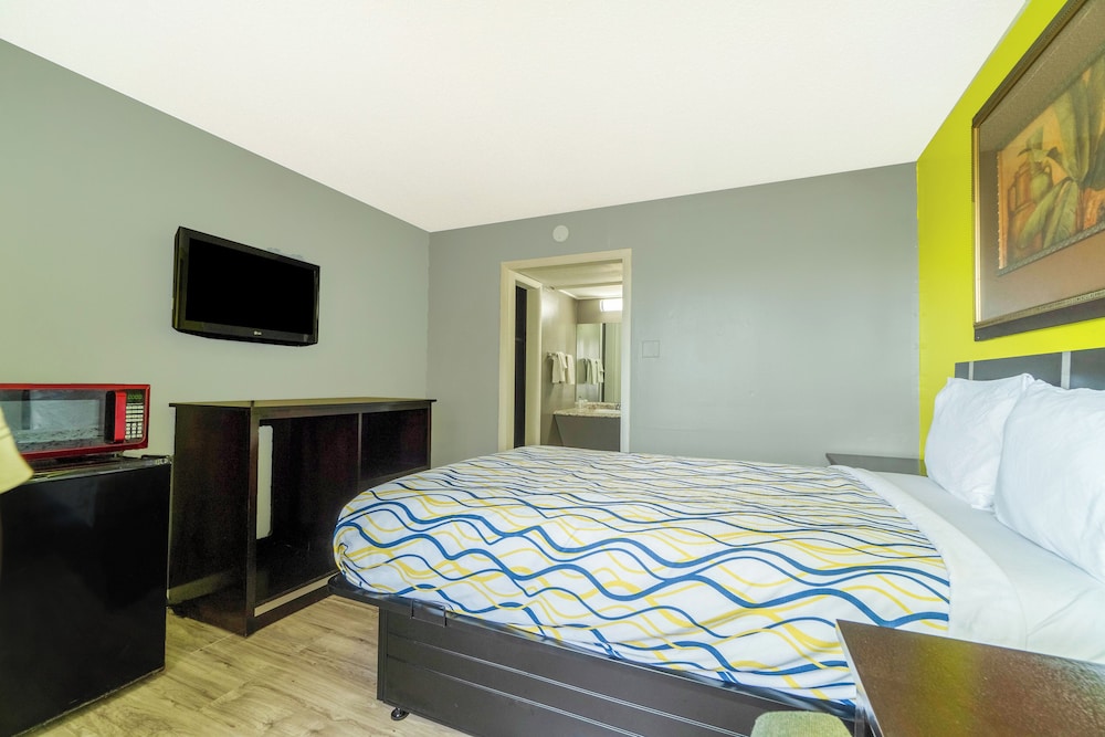 Lamplighter Inn By OYO Independence - photo 20