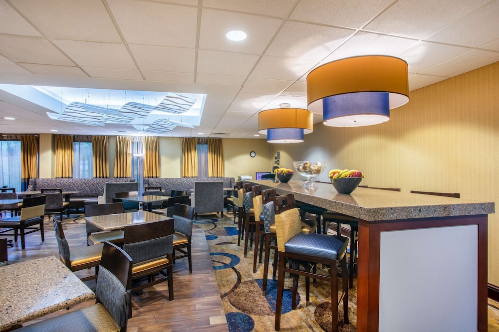 Hampton Inn Fishkill - photo 4