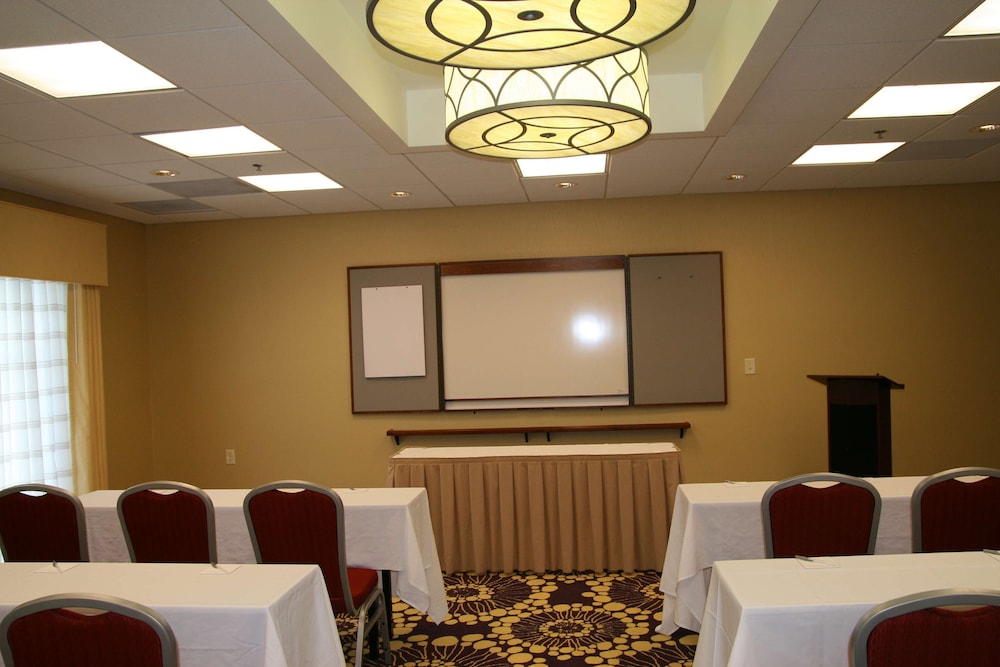 Hampton Inn Richmond Airport - photo 34