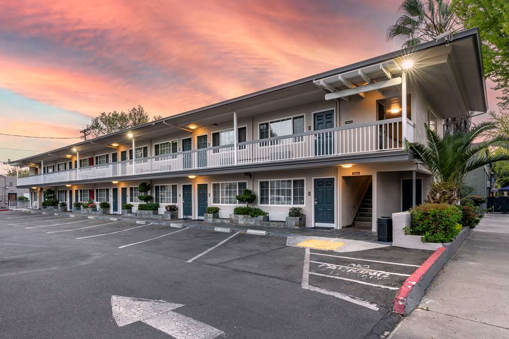 Best Western Town House Lodge - photo 16