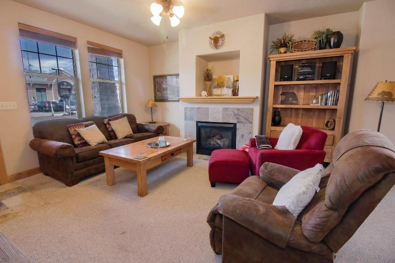 Fox Pointe At Redstone By Lespri Management - photo 43