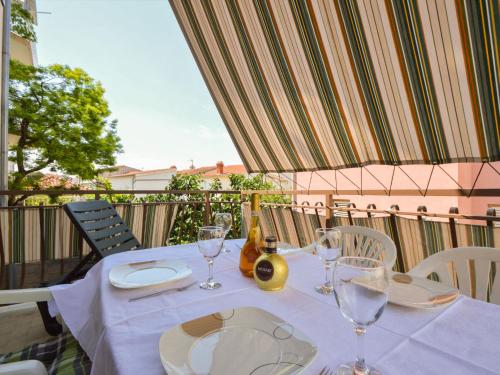 Holiday Home Ante by Interhome — 4-Star Luxury Hotel in Brodarica, Croatia