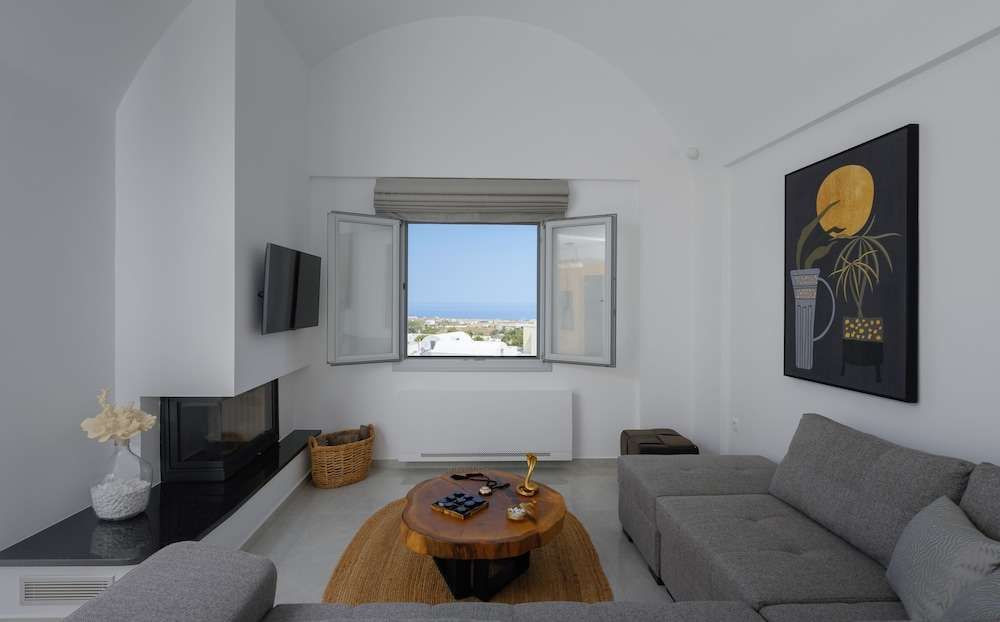 Marvarit Villas — 4-Star Luxury Hotel in Mesaria, Greece