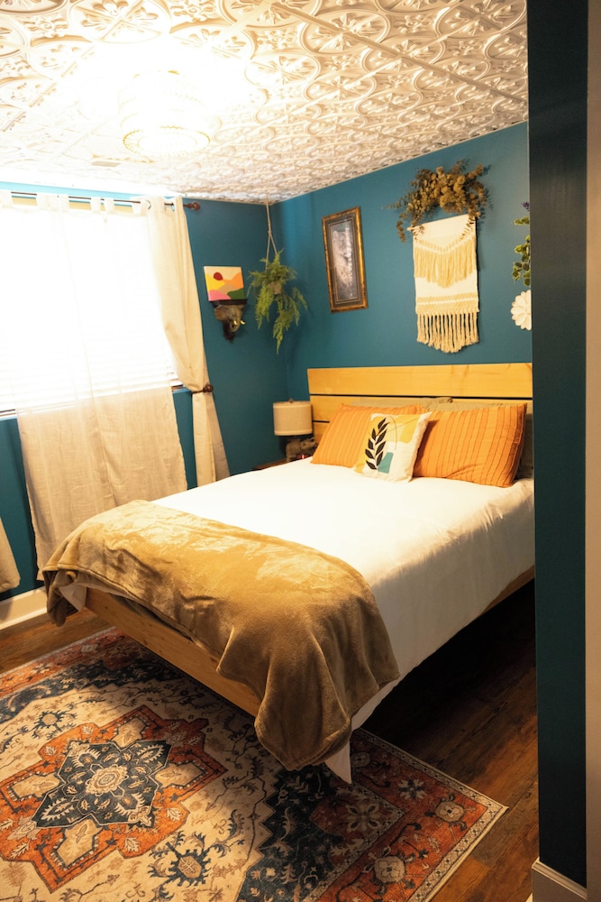 Monroe Street Suites - photo 20