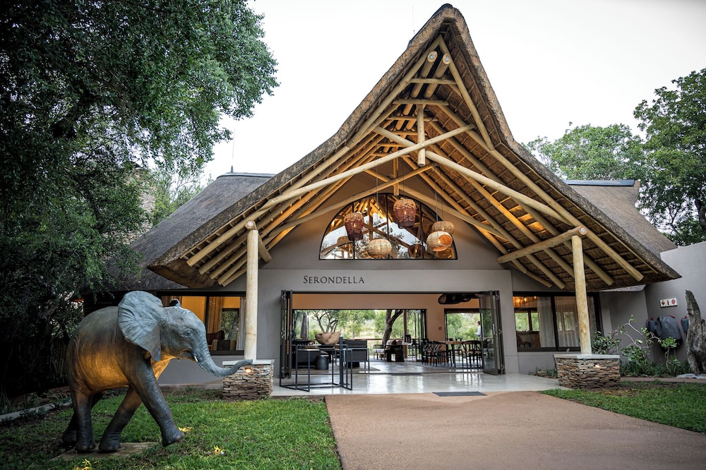 Serondella Game Lodge — 4-Star Luxury Hotel in Bushbuckridge, South Africa