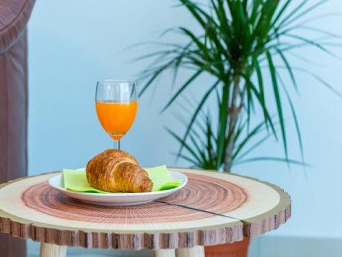 Feel Good Apartment Two Bedroom Apartment with Terrace and Garden View