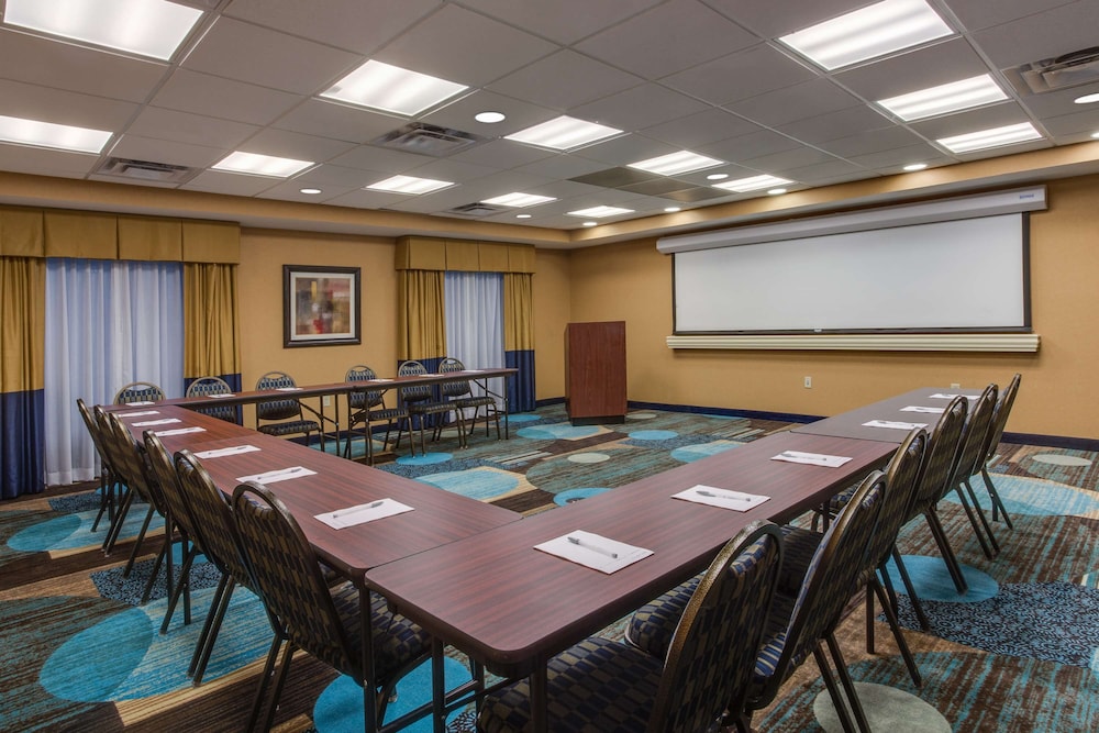 Hampton Inn Clearfield - photo 21