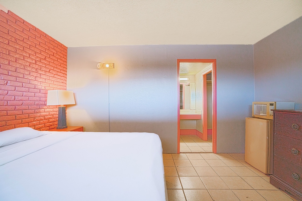 Town & Country Motel Bossier City by OYO - photo 47