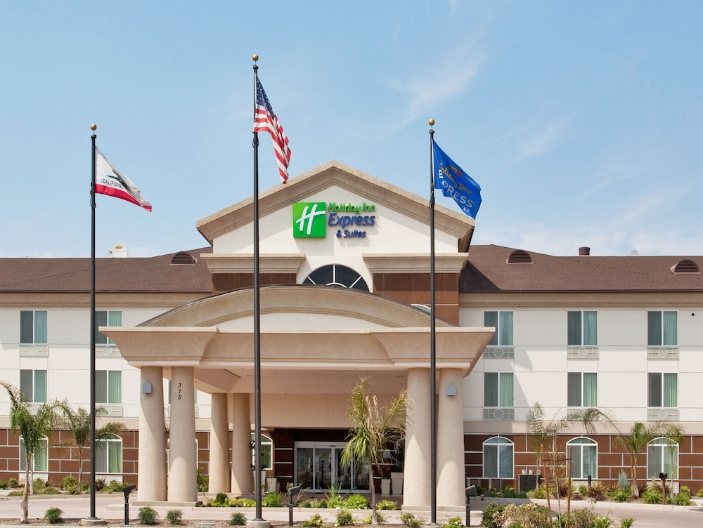 Holiday Inn Express & Suites Dinuba West by IHG - photo 37