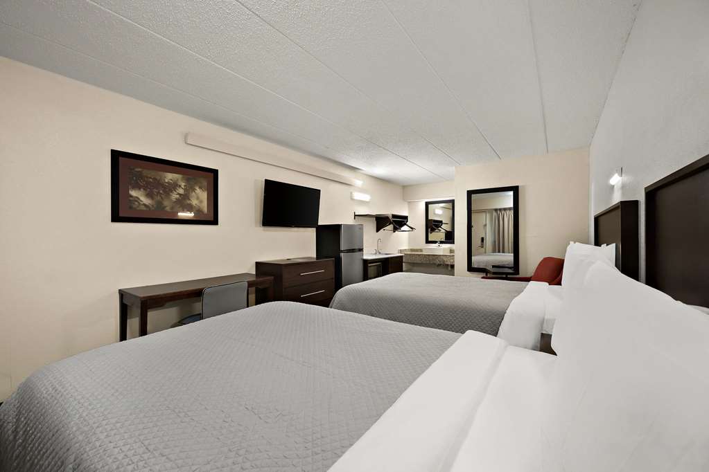 Suburban Studios Peoria - photo 6