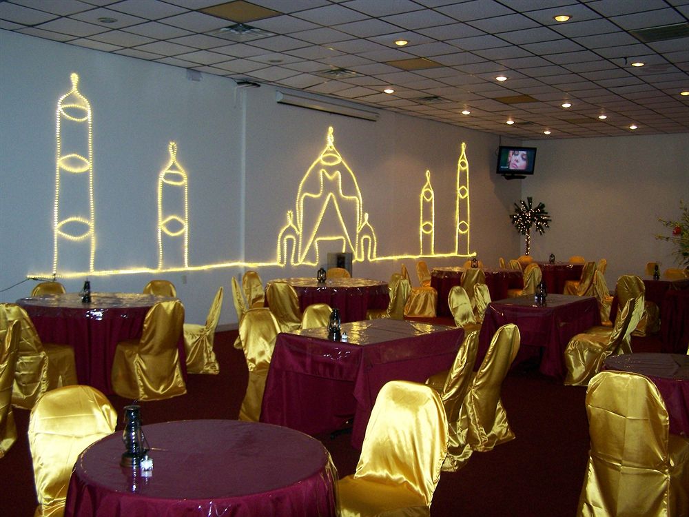 Season's Inn - photo 12