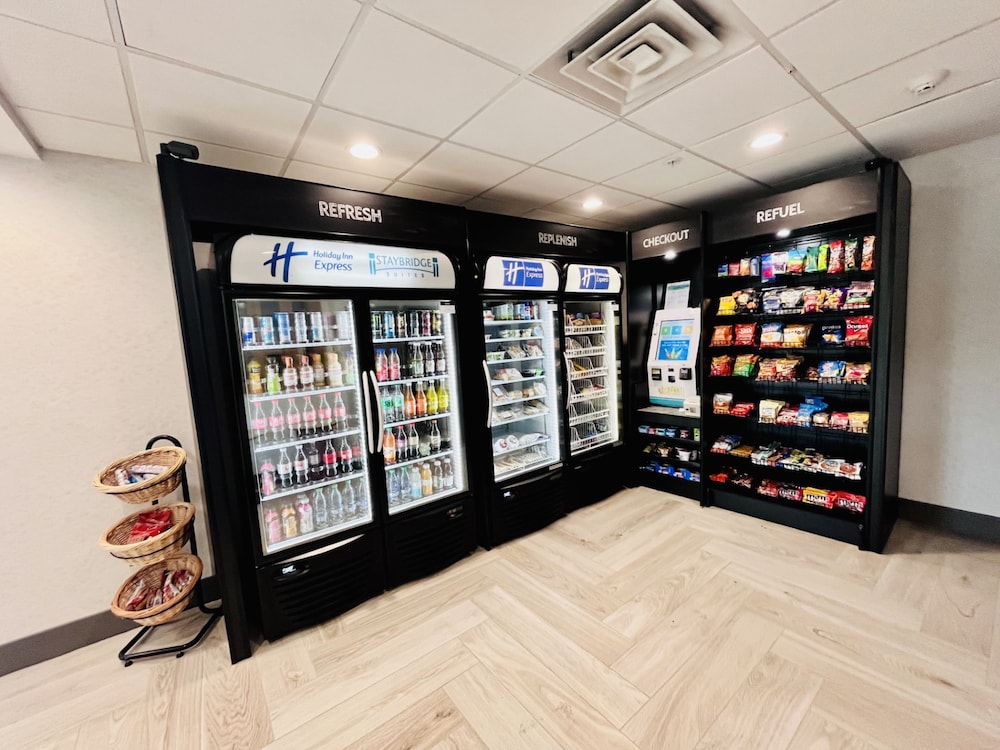 Staybridge Suites Federal Way Seattle South an IHG Hotel - featured photo