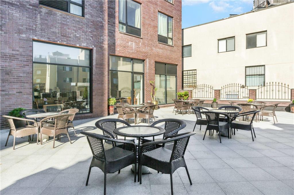 Ramada By Wyndham Flushing Queens — Flushing