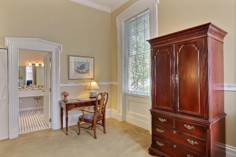 The Presidents Quarters Inn - photo 115