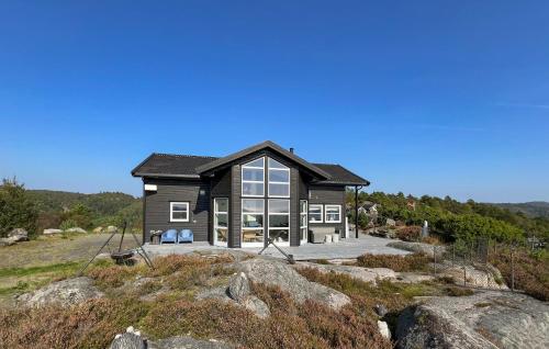3 Bedroom Gorgeous Home In Lyngdal — 5-Star Luxury Hotel in Lyngdal, Norway