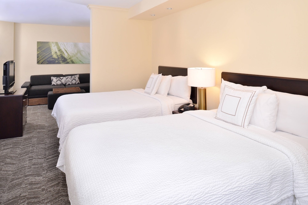 SpringHill Suites by Marriott Corona Riverside - photo 13
