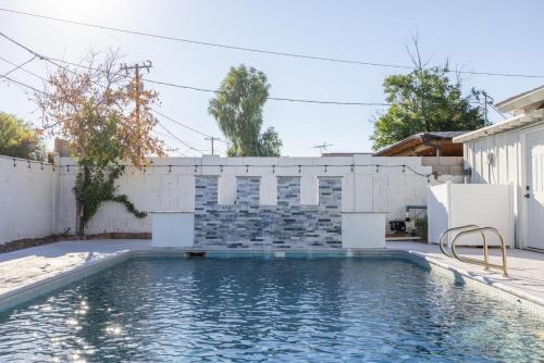 Scottsdale Vernon in Scottsdale, United States