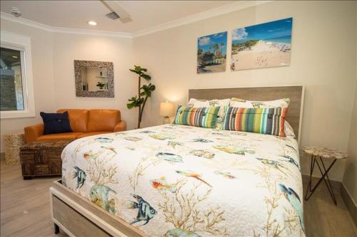 The Rod and Reel Resort Suite 5 — Anna Maria — photo 3