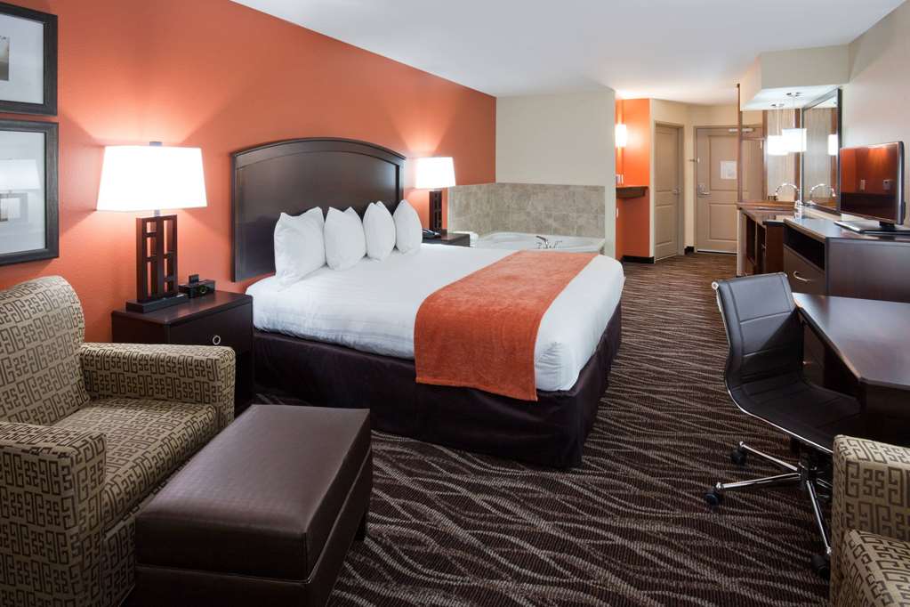 AmericInn by Wyndham Waupun - photo 13