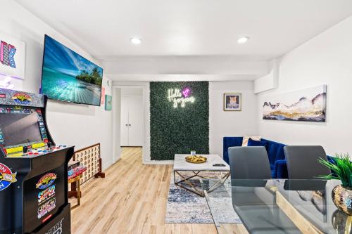1 Block to Beach Heaven Chic 2BD — hotel in Manhattan Beach
