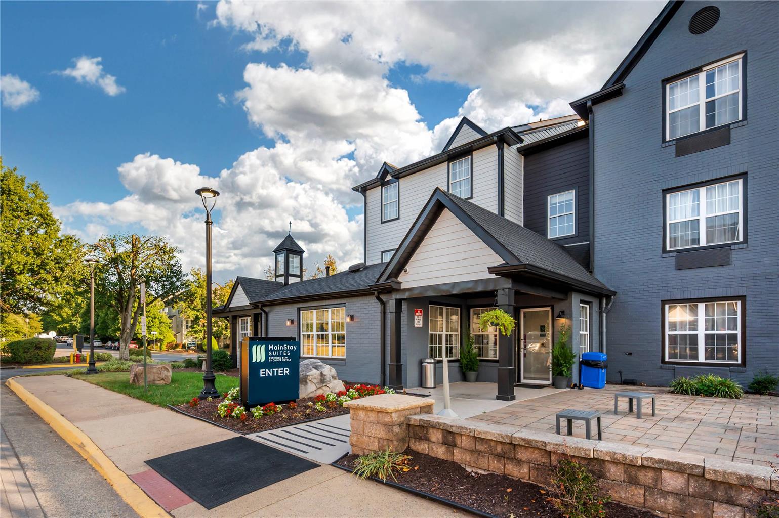 MainStay Suites Sterling near Dulles Town Center in Sterling, United States