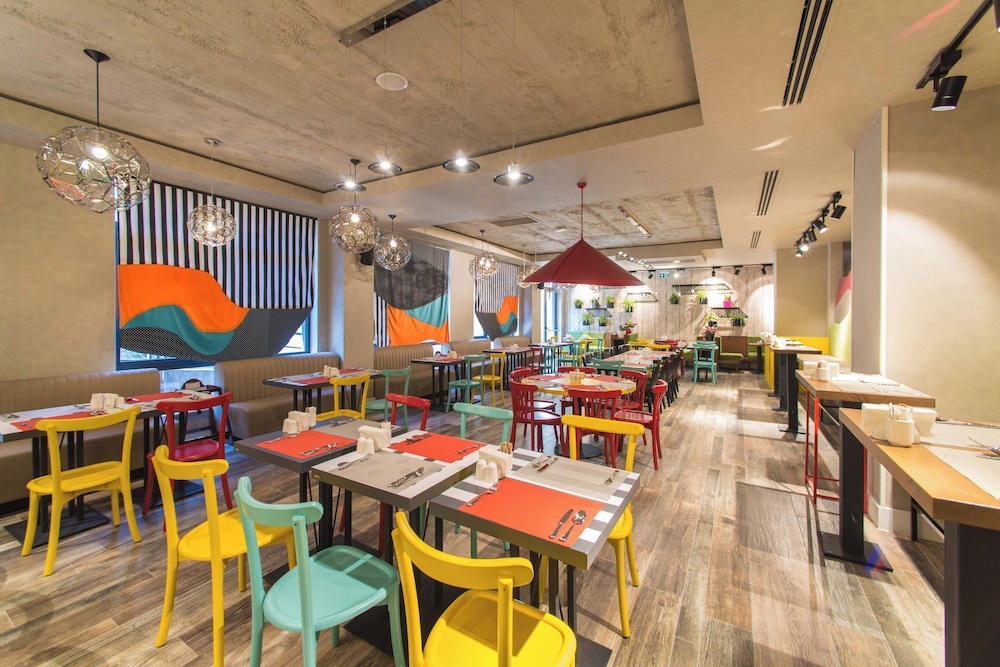 מזון ומשקאות