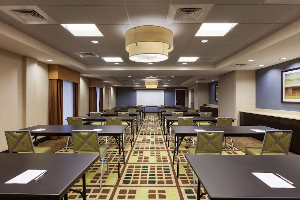 Hampton Inn & Suites Camp Springs Andrews AFB - photo 15