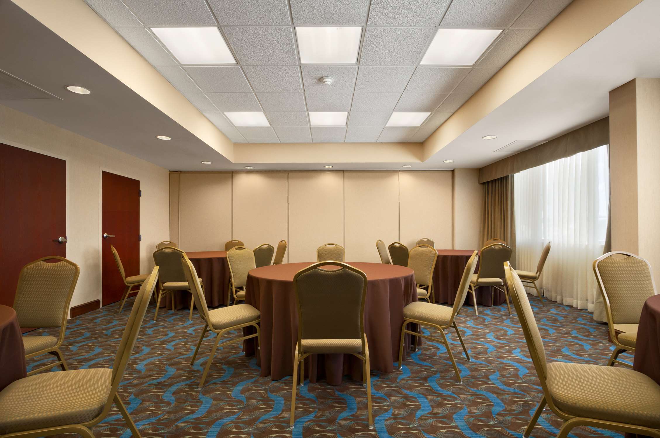 Hampton Inn by Hilton Lexington Park - photo 18