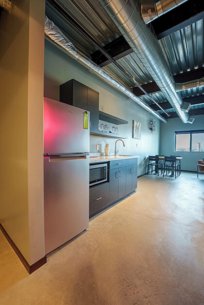 Brewhalla Hotel - photo 20