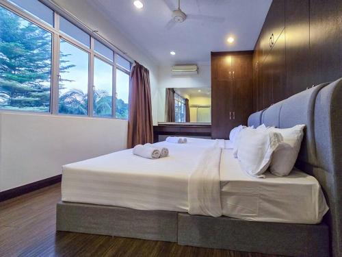 KL Secret Karaoke Private Pool Villa — Ampang — photo 4