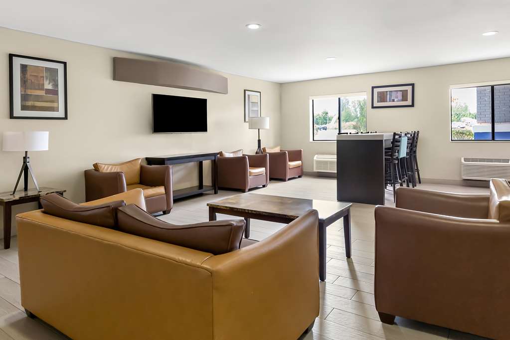 Best Western Saluki Inn - photo 8