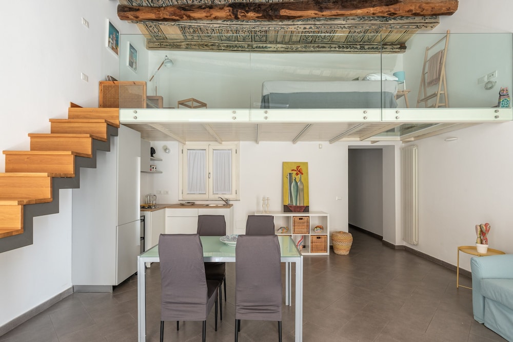 Metam Apartment in the City Center by Wonderful Italy — 4-Star Luxury Hotel in Palermo, Italy