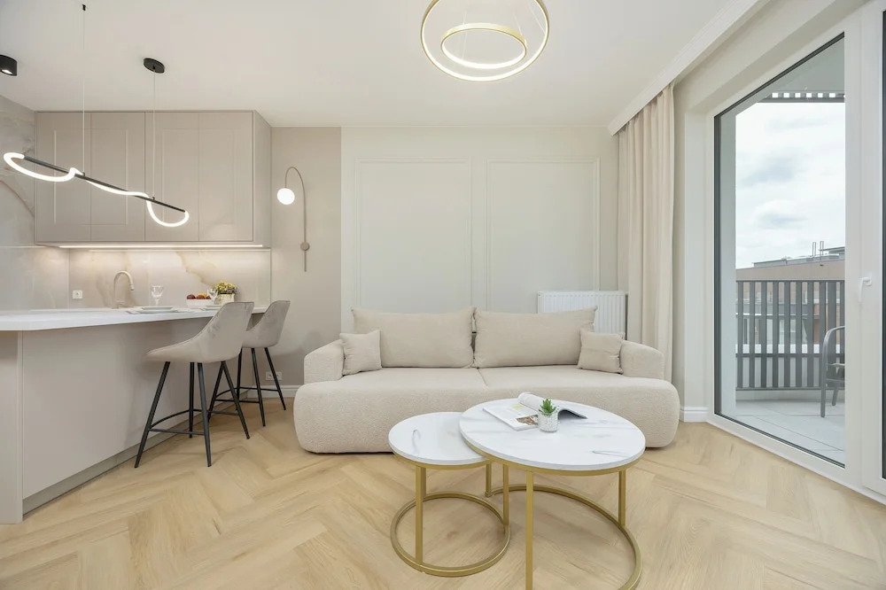 Żupnicza Elegant Apartment with Balcony Warsaw by Noclegi Renters — 4-Star Luxury Hotel in Warsaw, Poland