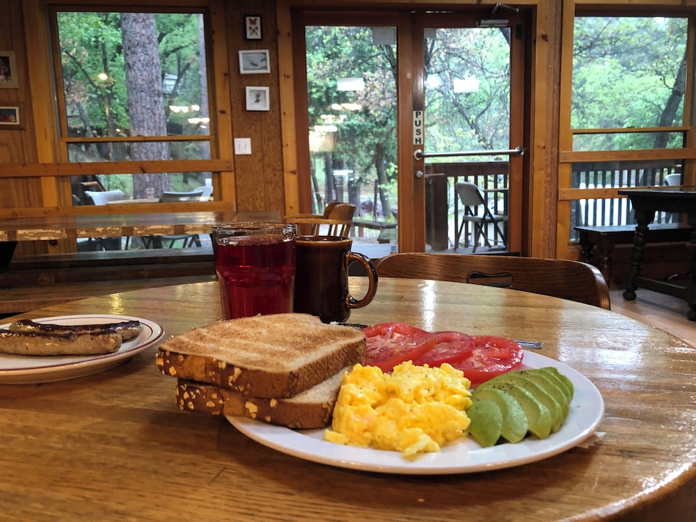 Yosemite Bug Rustic Mountain Resort - photo 103