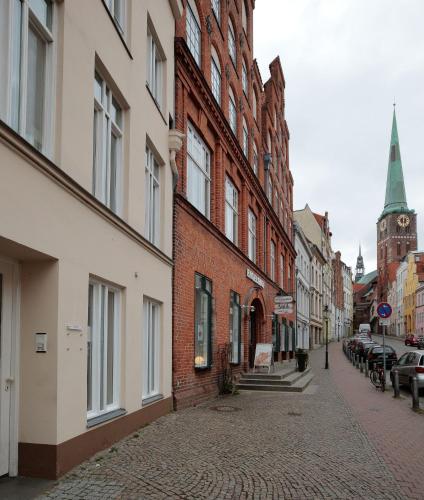 Apartment Klara — 4-Star Luxury Hotel in Luebeck, Germany