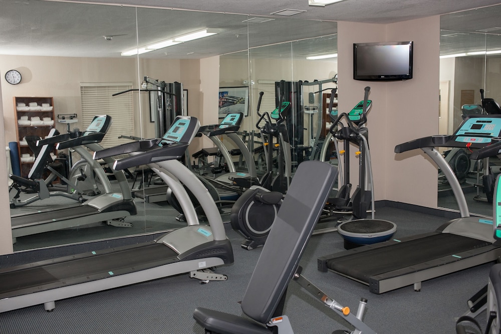 Candlewood Suites Logan by IHG - photo 11