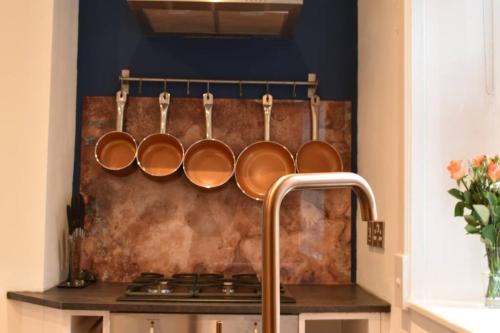 The Cheltenham stylish 1 bed Victorian apartment