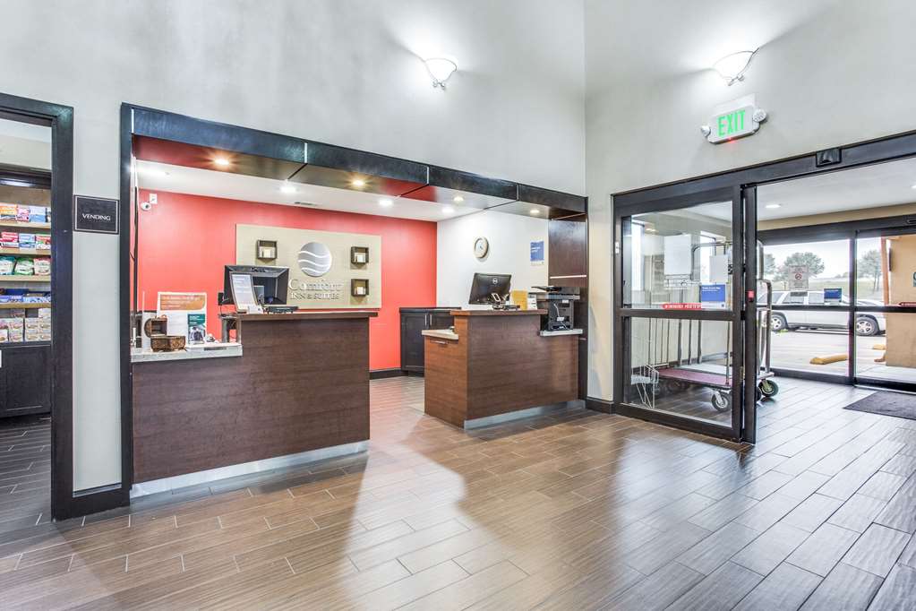 Comfort Inn & Suites Love Field Dallas Market Center - photo 6