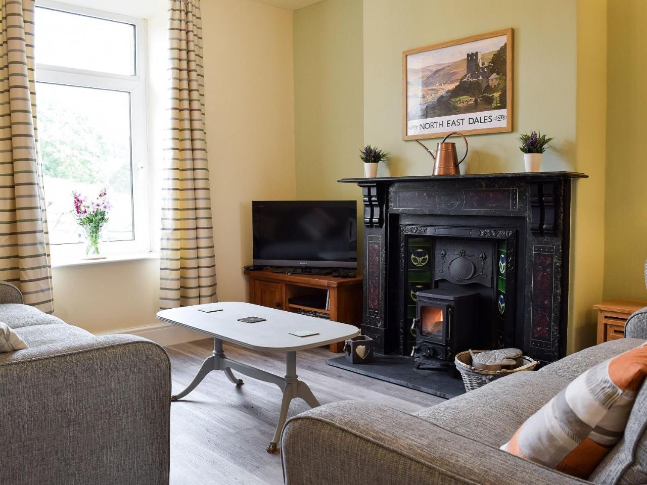 Three Peaks House — Settle — photo 2