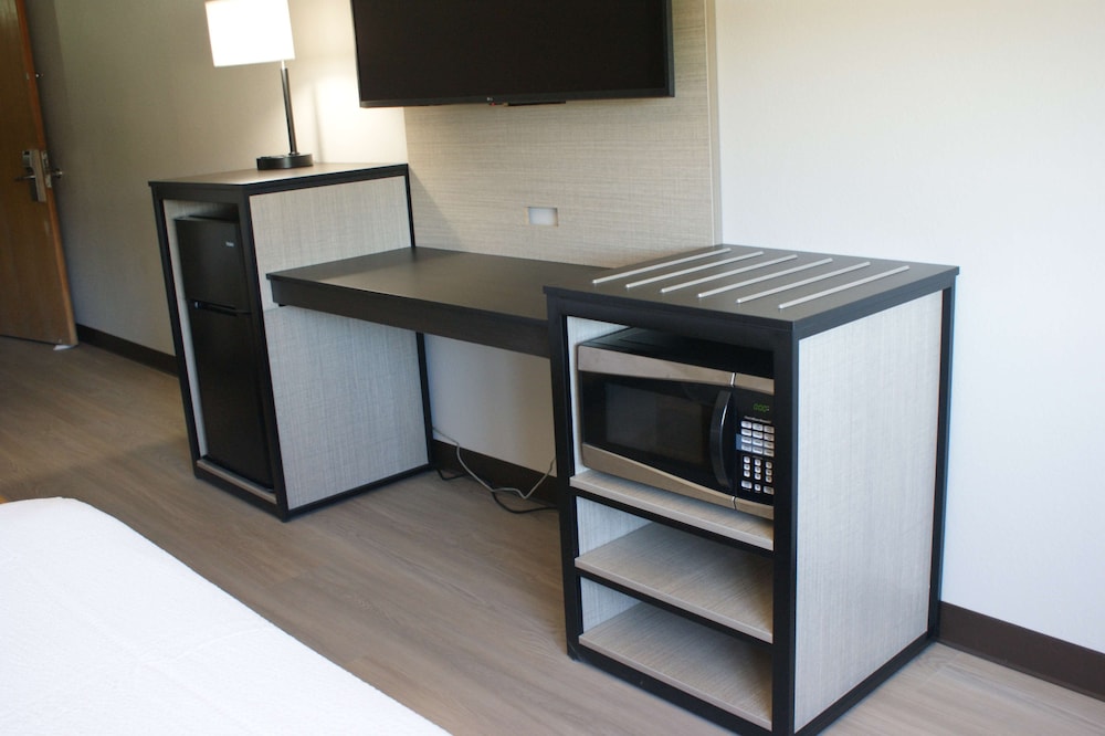 Sonesta Essential Van Buren Fort Smith - photo 9