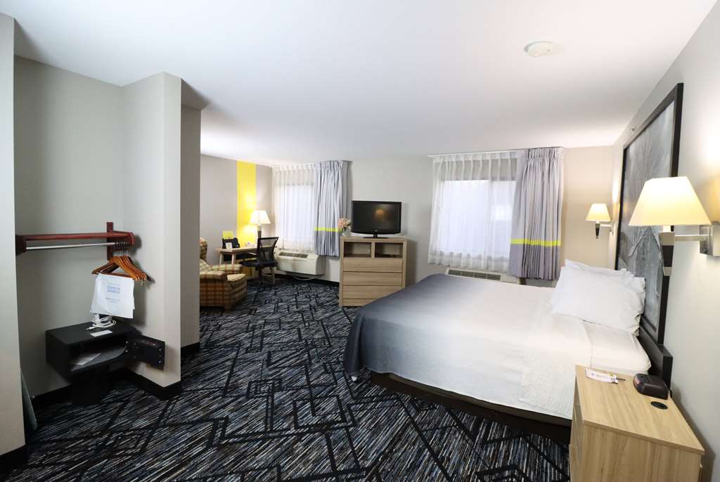 Super 8 by Wyndham Perryville - photo 20