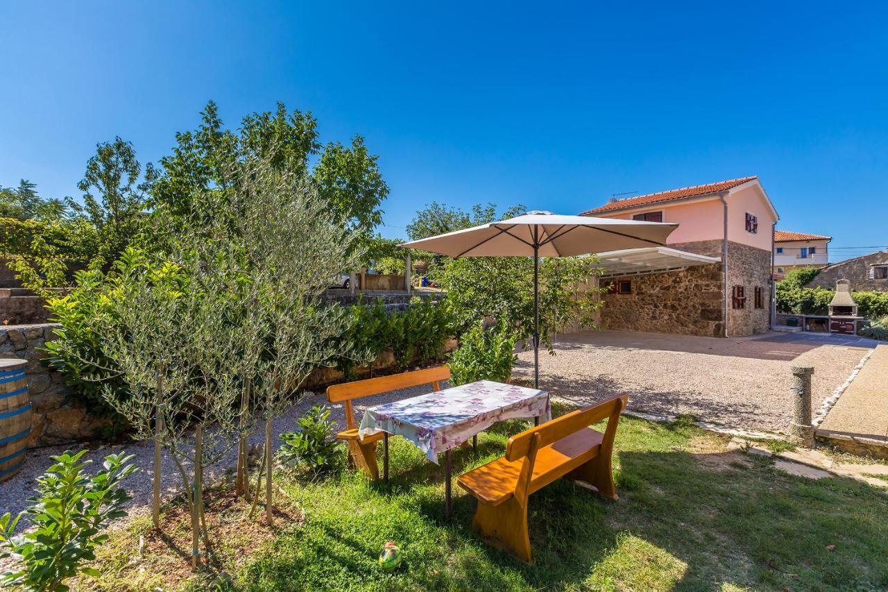 Holiday Home Vrh — 4-Star Luxury Hotel in Krk, Croatia