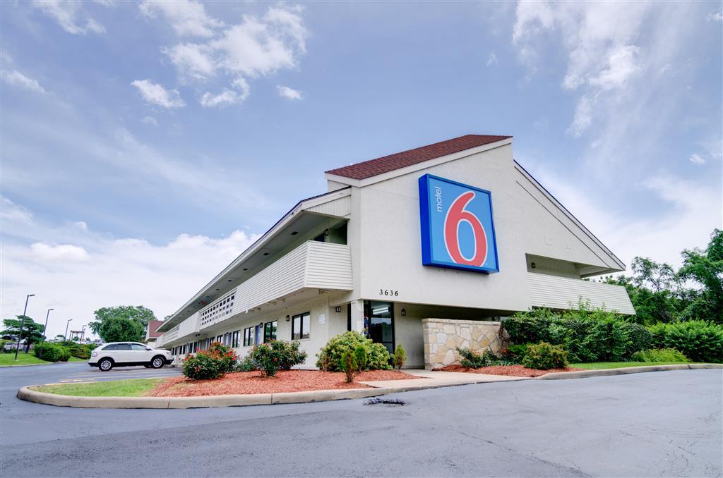 Motel 6 Kansas City MO - featured photo