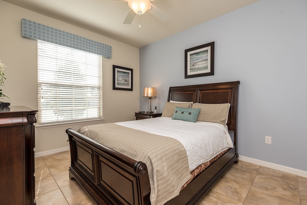 Townhome W private Pool & Free On site Water Park - photo 6
